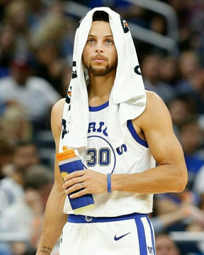 手起刀落的 手起刀落的