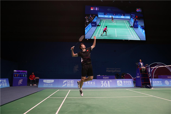 这对充满活 这对充满活