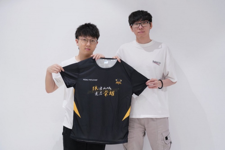 更因为赛场 更因为赛场