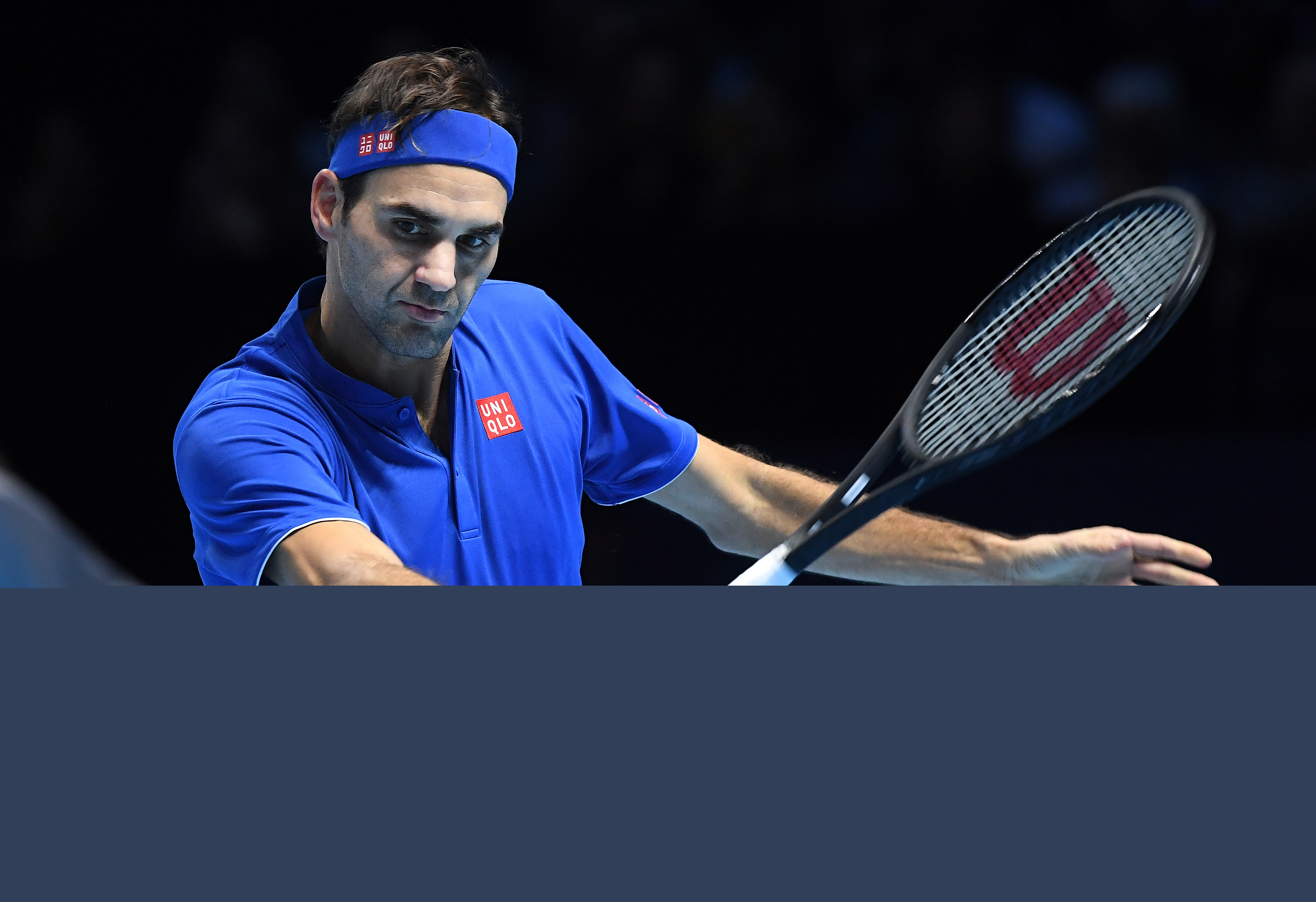 强队时屡屡 强队时屡屡