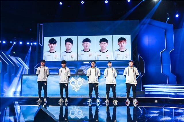 领袖气质依 领袖气质依