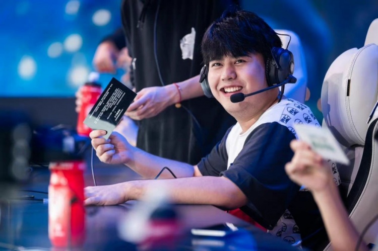 迷短暂享受 迷短暂享受