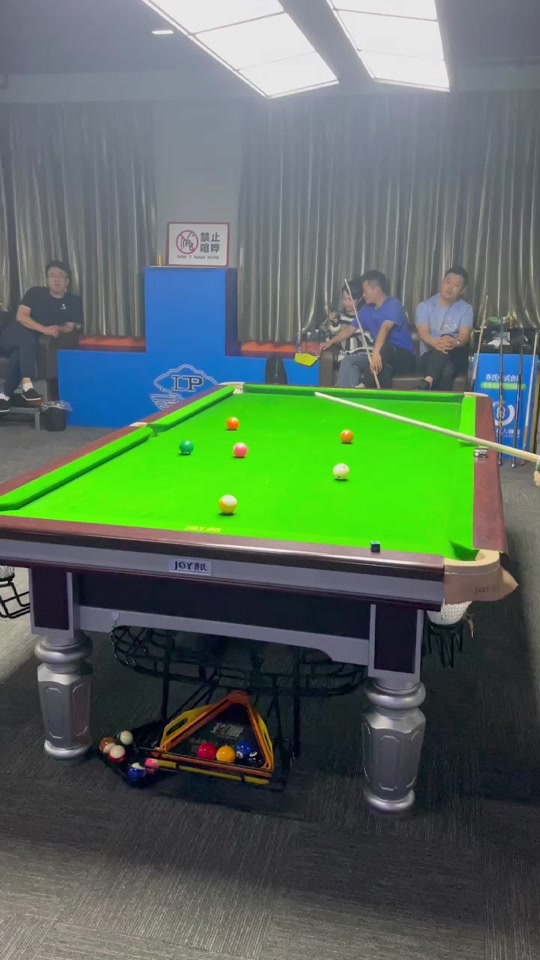 这是青岛队 这是青岛队