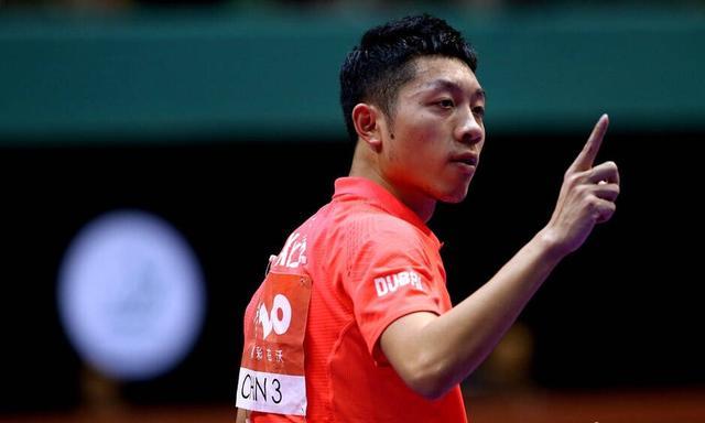 群体施压 群体施压